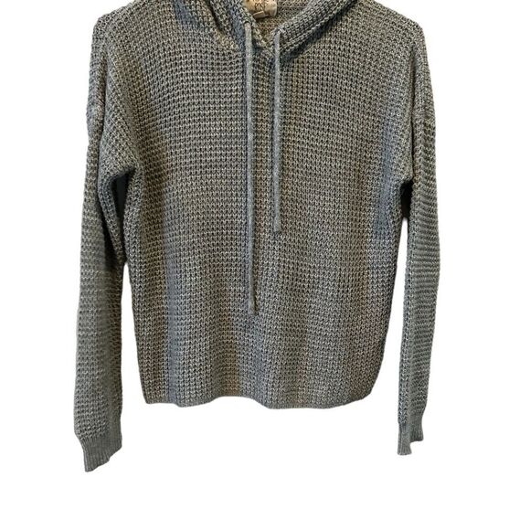 Hippie Rose Tops - Hippy Rose‎ small pull over gray hoodie sweater